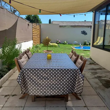 Maison Chaleureuse Holiday home Saint-Quentin-la-Poterie