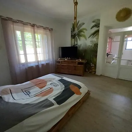 Vakantiehuis Maison Chaleureuse Saint-Quentin-la-Poterie